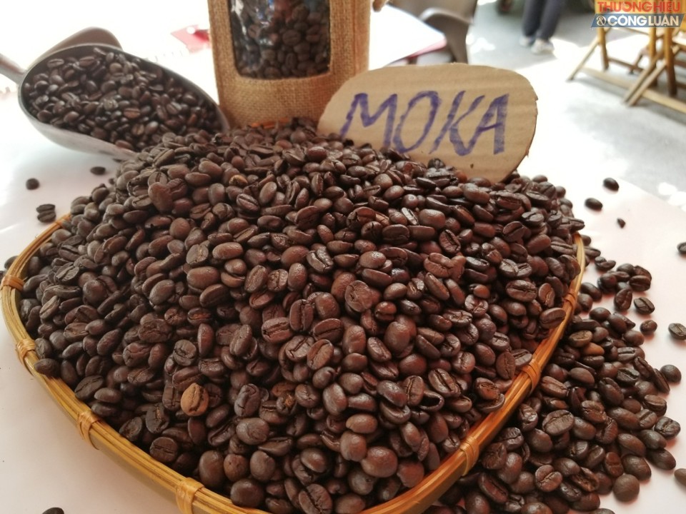 Gi&aacute; c&agrave; ph&ecirc; h&ocirc;m nay 27/1: Robusta tiếp tục thăng hoa, trong nước đạt 42.000 đồng/kg