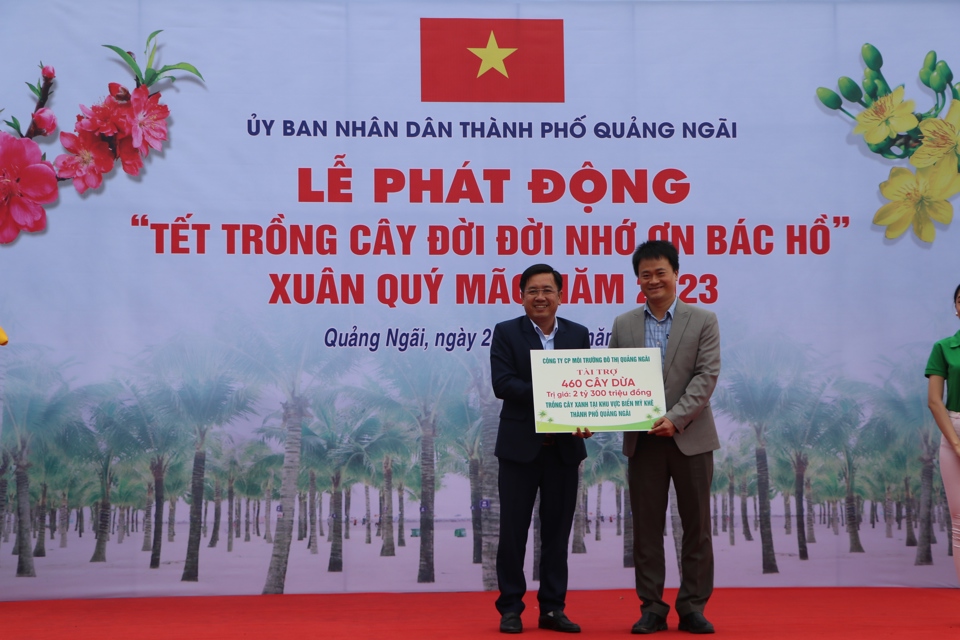 TP Quảng Ng&atilde;i tiếp nhận kinh ph&iacute; hỗ trợ trồng c&acirc;y xanh.