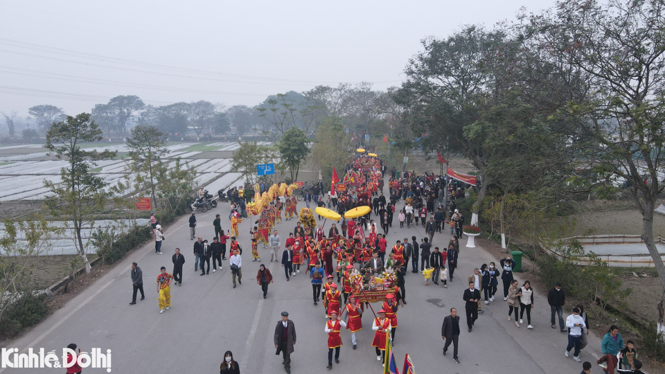 Theo kế hoạch của ban tổ chức, lễ hội đền S&aacute;i Xu&acirc;n Qu&yacute; M&atilde;o 2023 sẽ được tổ chức đến hết ng&agrave;y 15 th&aacute;ng Gi&ecirc;ng &acirc;m lịch. Ảnh: Nam Nguyễn.