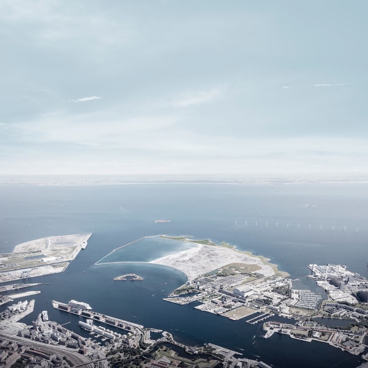 Dự án sẽ có một đường bờ biển nhân tạo hướng ra eo biển Oresund. Ảnh: CNN