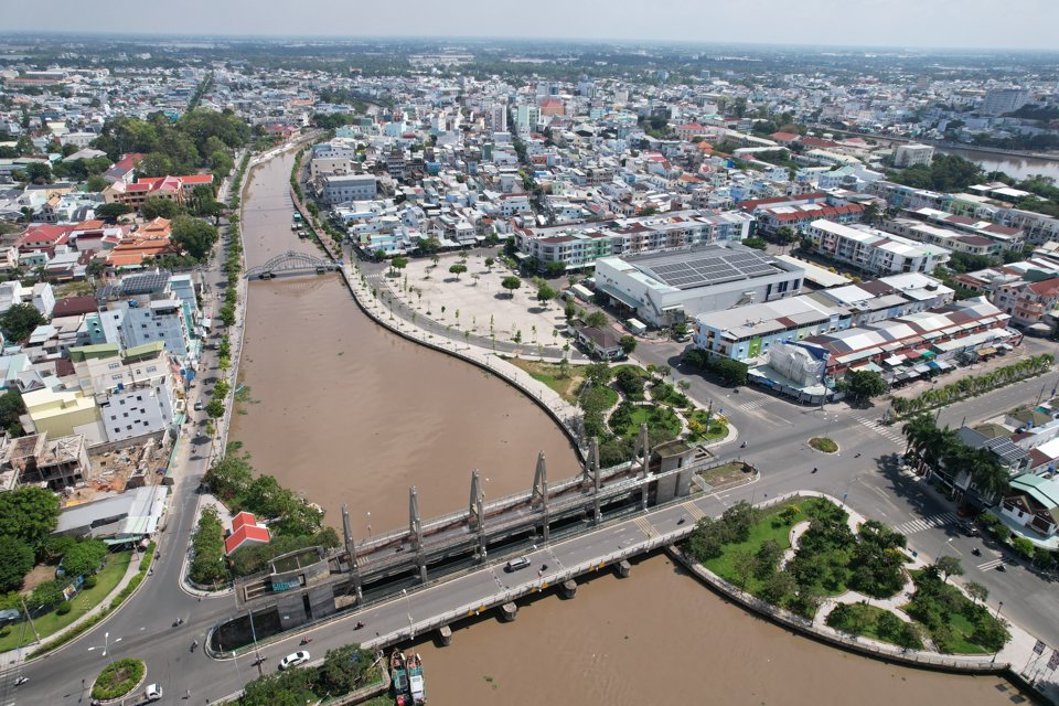 Đẩy mạnh việc ph&aacute;t triển kinh tế - x&atilde; hội l&agrave; một trong những nhiệm vụ trọng t&acirc;m của tỉnh Ki&ecirc;n Giang. Ảnh Hữu Tuấn