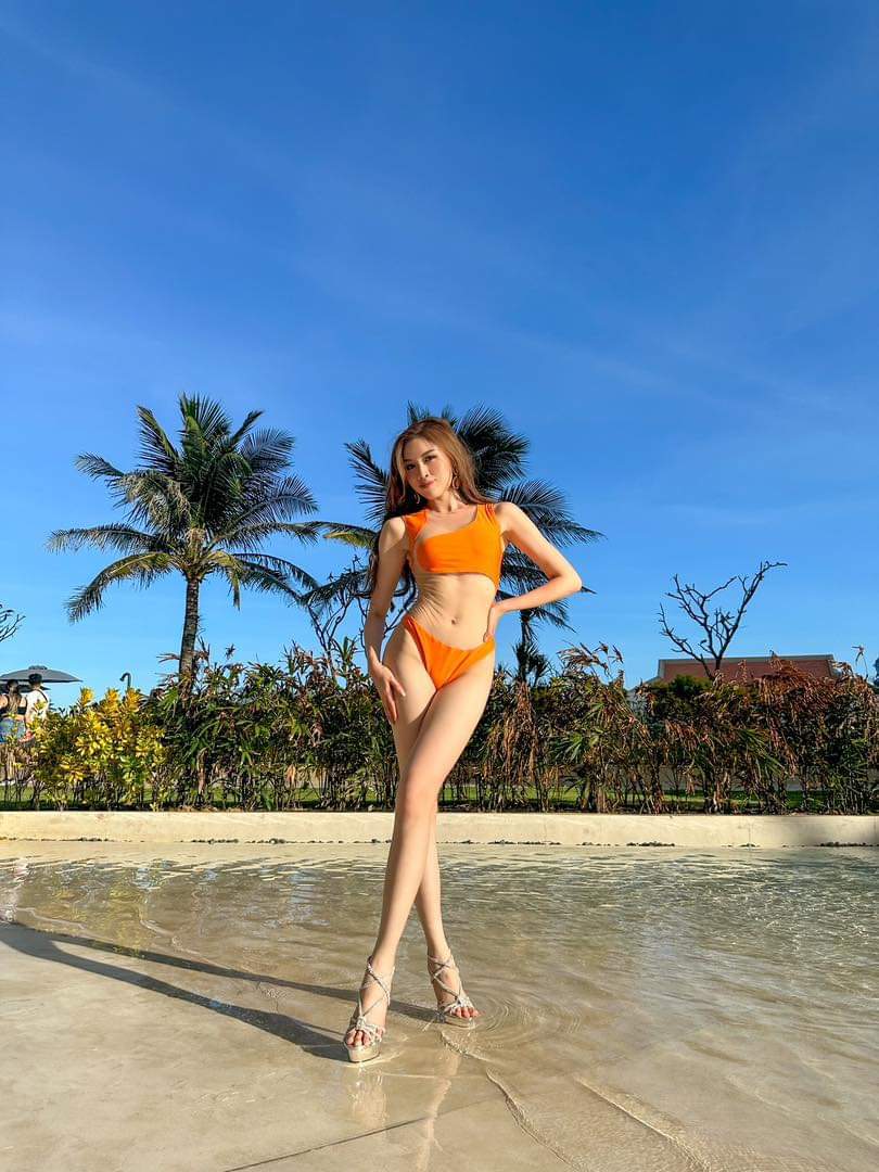 Miss Charm 2023: Thanh Thanh Huyền nóng bỏng cùng bikini màu cam  - Ảnh 2