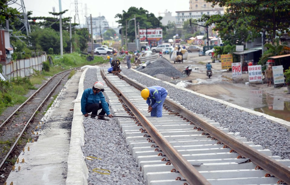 Dự &aacute;n cải tạo đường sắt c&oacute; nguy cơ bị chậm v&igrave; c&ocirc;ng t&aacute;c GPMB.