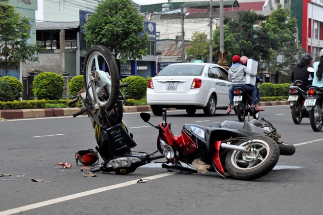 Hà Nội xảy ra 2 vụ tai nạn giao thông nghiêm trọng trong ngày 8/2/2023 - Ảnh 1