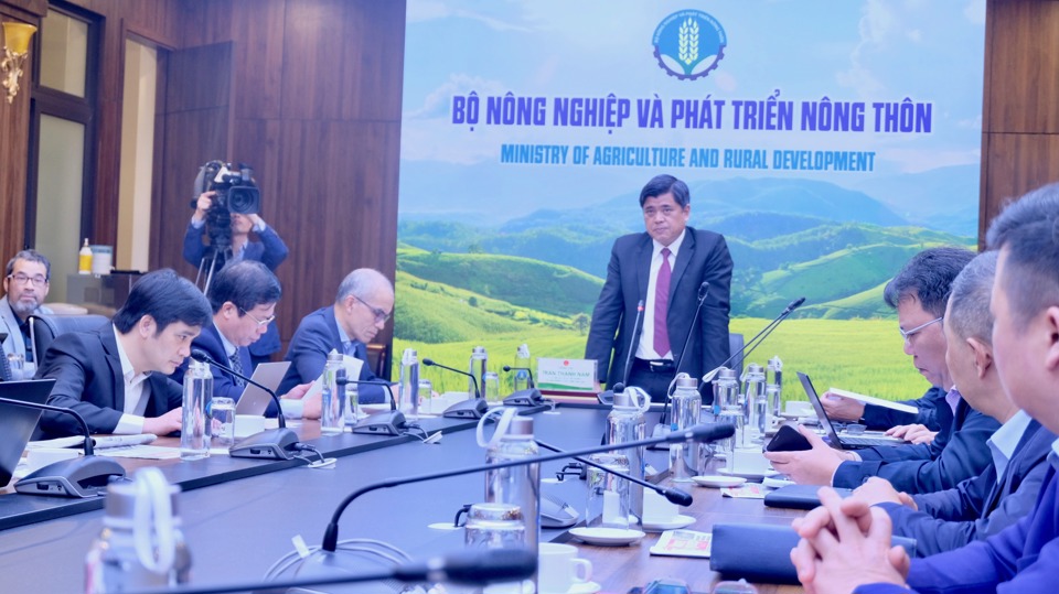 Thứ trưởng Bộ NN&amp;PTNT Trần Thanh Nam ph&aacute;t biểu tại Diễn đ&agrave;n. Ảnh: L&acirc;m Nguyễn.