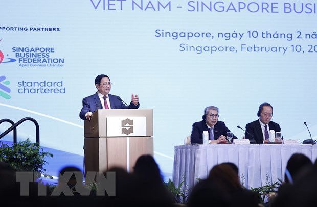 Thủ tướng Phạm Minh Ch&iacute;nh ph&aacute;t biểu tại Diễn đ&agrave;n Doanh nghiệp Việt Nam-Singapore