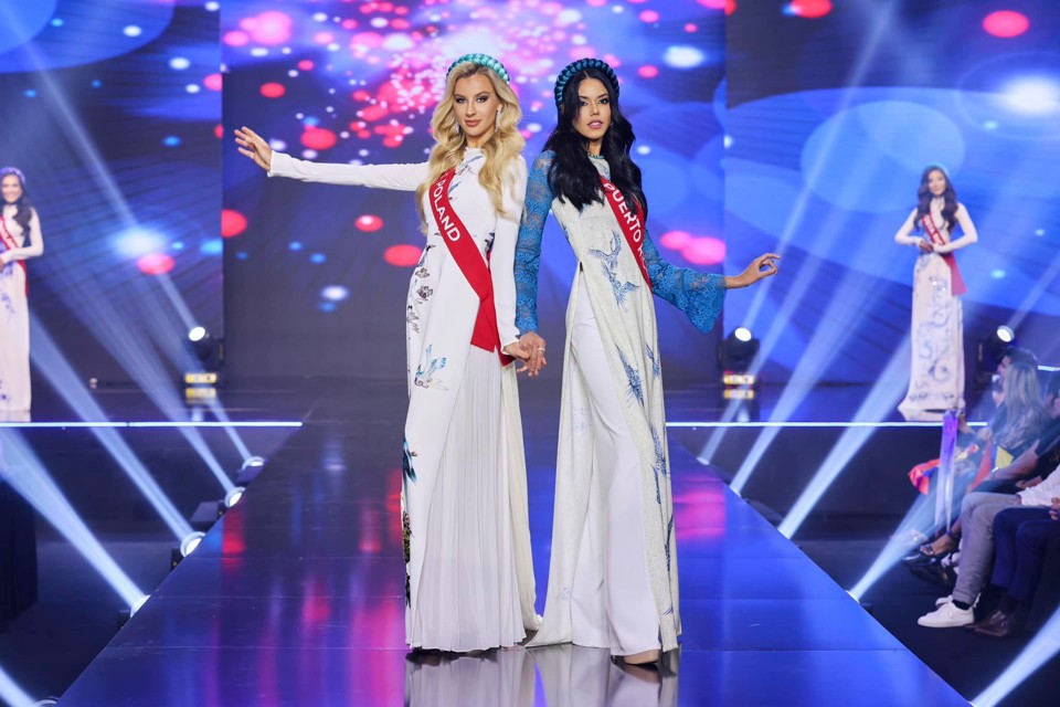 Mãn nhãn phần trình diễn áo dài Việt Nam của các người đẹp  Miss Charm 2023 - Ảnh 7