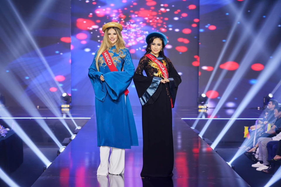 Mãn nhãn phần trình diễn áo dài Việt Nam của các người đẹp  Miss Charm 2023 - Ảnh 5