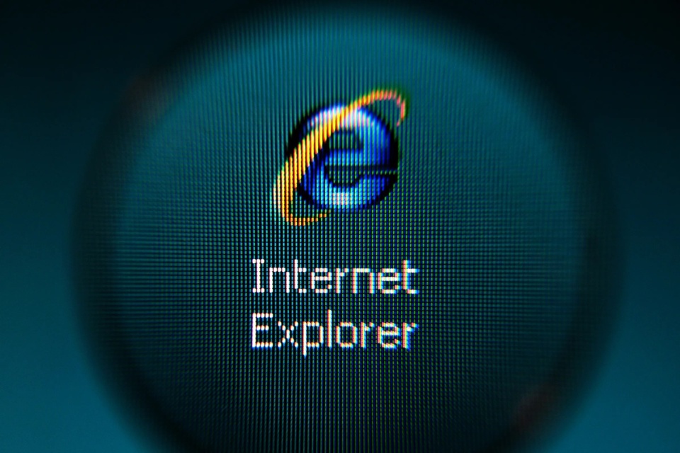 Internet Explorer ch&iacute;nh thức bị khai tử.
