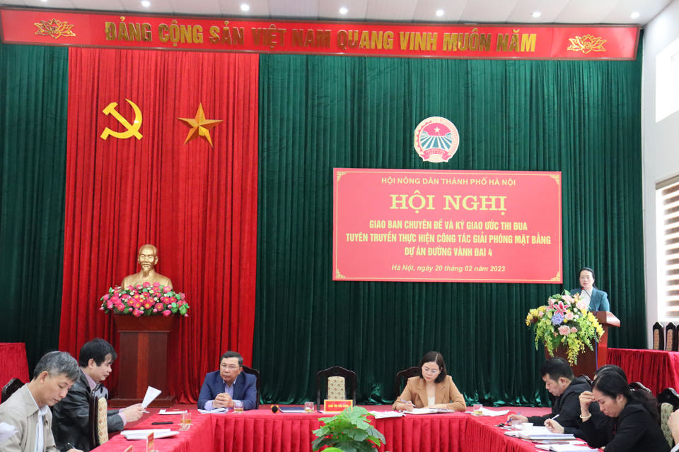 Chủ tịch HND TP H&agrave; Nội Phạm Hải Hoa ph&aacute;t biểu tại hội nghị. Ảnh: Ngọc &Aacute;nh