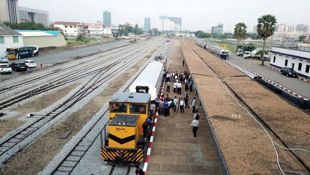 Phnom Penh đ&atilde; l&ecirc;n kế hoạch v&agrave; lập nghi&ecirc;n cứu cho dự &aacute;n đường sắt Phnom Penh - Bavet (kết nối TP Hồ Ch&iacute; Minh), v&agrave; Phnom Penh - Preah Sihanouk (bi&ecirc;n giới L&agrave;o). Ảnh: CNN.
