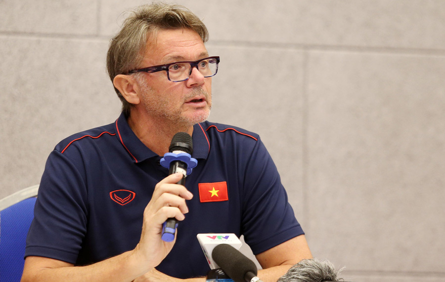 T&acirc;n HLV trưởng tuyển Việt Nam&nbsp;Philippe Troussier sẽ c&oacute; mặt tại H&agrave; Nội để bắt tay v&agrave;o c&ocirc;ng việc v&agrave;o ng&agrave;y 26/2.