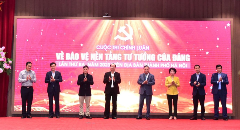 Thành ủy Hà Nội tổ chức Lễ phát động Cuộc thi chính luận về bảo vệ nền tảng tư tưởng của Đảng lần thứ 3 - năm 2023. Ảnh: Nguyễn Toàn