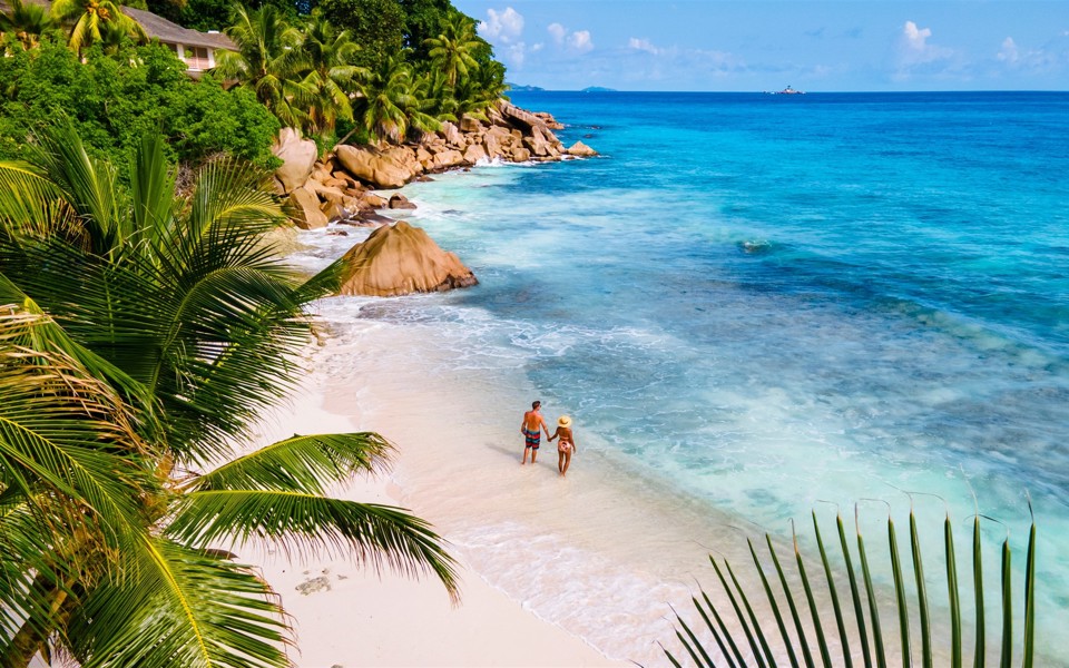 Du kh&aacute;ch tr&ecirc;n khắp thế giới kh&ocirc;ng cần xin visa khi đến quốc đảo Seychelles. Ảnh: Shutterstock
