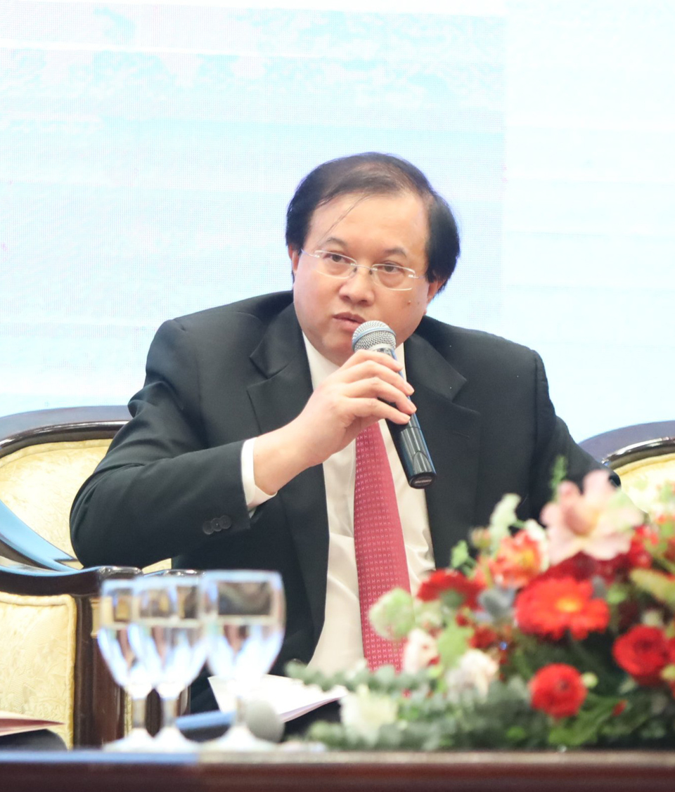 Thứ trưởng Bộ VHTT&DL Tạ Quang Đông