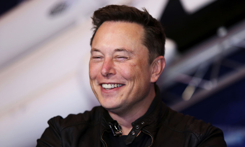 Tỷ ph&uacute; Elon Musk lấy lại vị tr&iacute; người gi&agrave;u nhất thế giới.