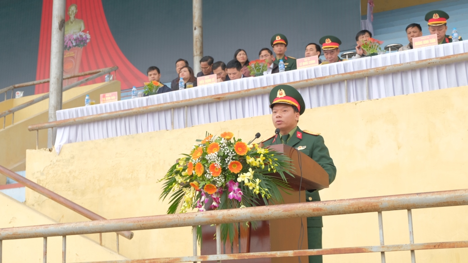 Trung t&aacute; Tạ Văn Hải - Chỉ huy trưởng Ban Chỉ huy Qu&acirc;n sự huyện Ph&uacute;c Thọ qu&aacute;n triệt chỉ lệnh huấn luyện chiến đấu năm 2023.