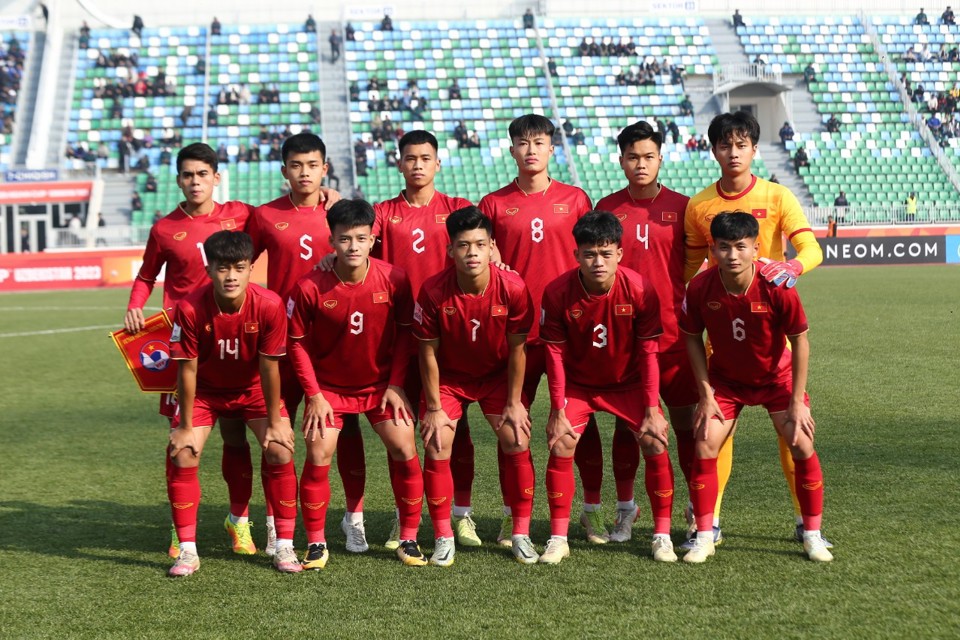 Đội h&igrave;nh xuất ph&aacute;t của U20 Việt Nam trước U20 Ausstralia. Ảnh: VFF.