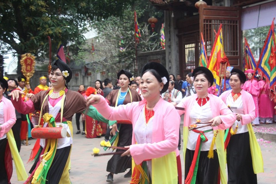 Quận Ba Đình: Ấn tượng lễ hội Ngày hóa của Đức Thánh Linh Lang Đại Vương - Ảnh 1