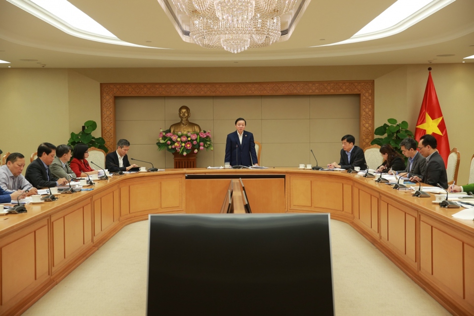 Phó Thủ tướng Chính phủ Trần Hồng Hà phát biểu tại cuộc họp. Ảnh: Văn Ngân