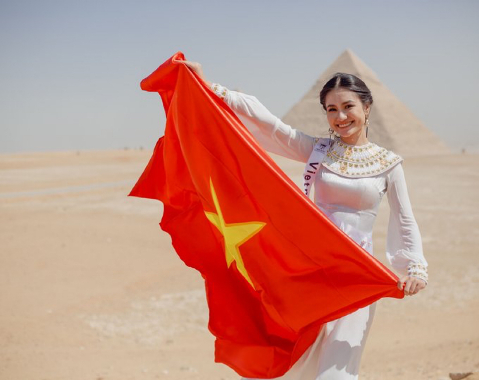 Điều gì giúp Nguyễn Thanh Hà đăng quang Hoa hậu Sinh thái Quốc tế 2023? - Ảnh 1