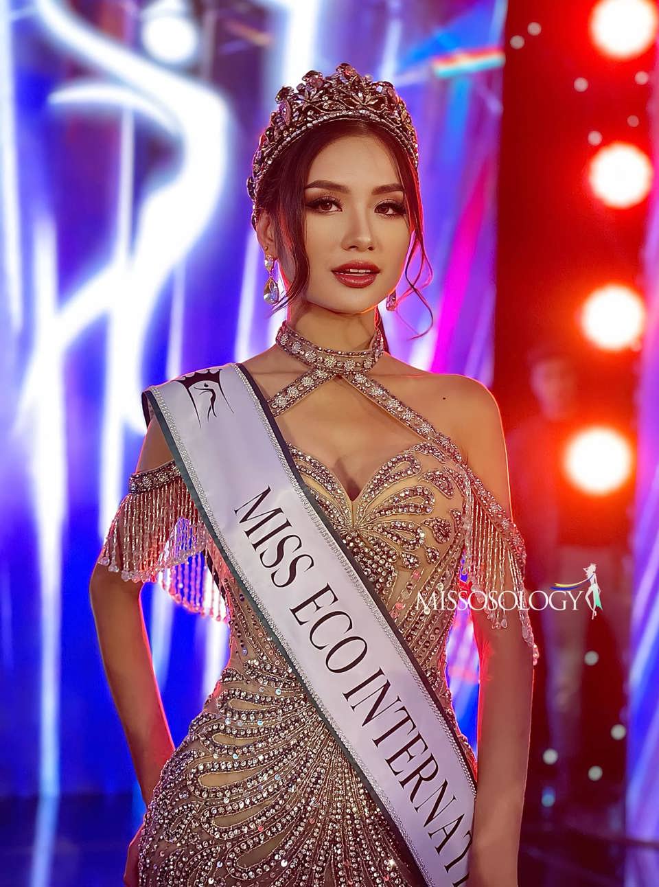 Điều gì giúp Nguyễn Thanh Hà đăng quang Hoa hậu Sinh thái Quốc tế 2023? - Ảnh 2
