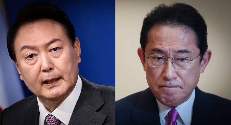 Tổng thống H&agrave;n Quốc Yoon Suk Yeol v&agrave; Thủ tướng Nhật Bản Fumiko Kishida. Ảnh: Reuters.