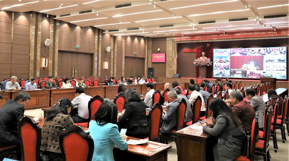 Các đại biểu tham dự hội nghị tại điểm cầu trụ sở Thành ủy Hà Nội. Ảnh: Đình Hiệp