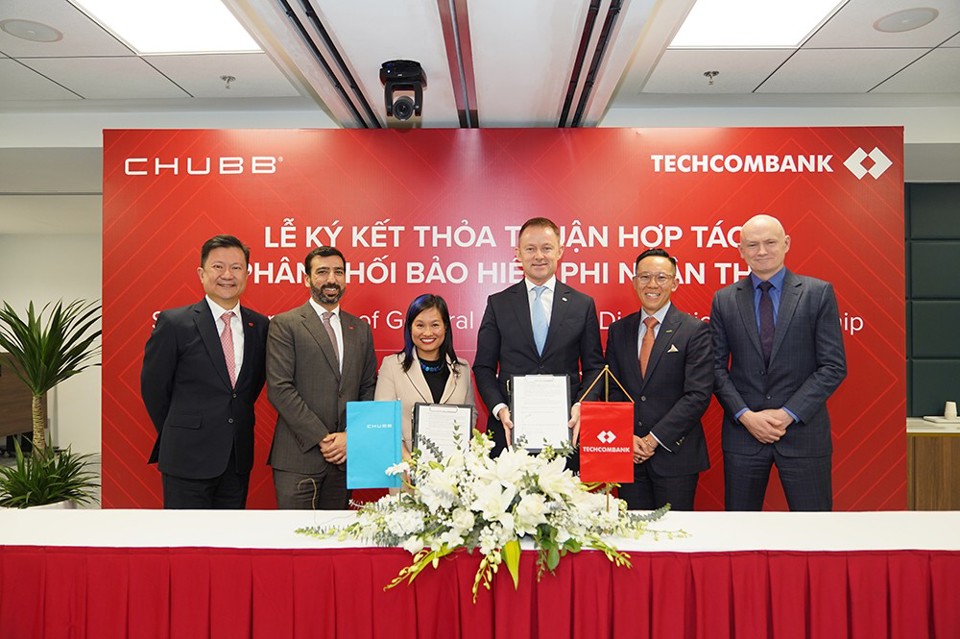 Techcombank và Chubb công bố hợp tác và ra mắt sản phẩm TechCare Me - Ảnh 1