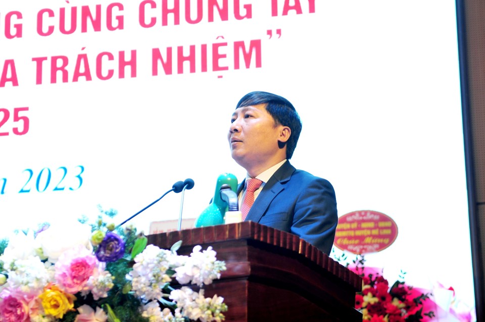 B&iacute; thư Huyện ủy M&ecirc; Linh Nguyễn Thanh Li&ecirc;m ph&aacute;t biểu tại Hội nghị