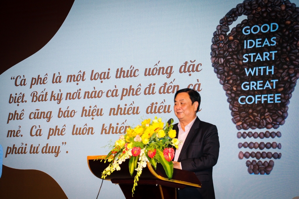 Bộ trưởng Bộ NN&amp;PTNT L&ecirc; Minh Hoan ph&aacute;t biểu tại hội thảo.