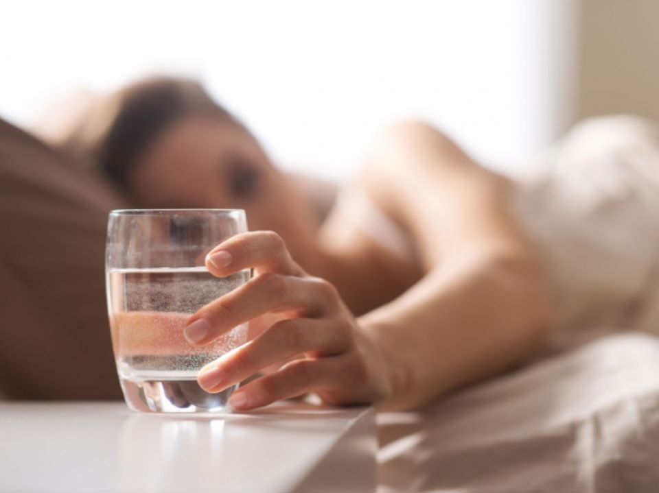 Lý do nên uống nước sau khi thức dậy vào buổi sáng - Ảnh 9