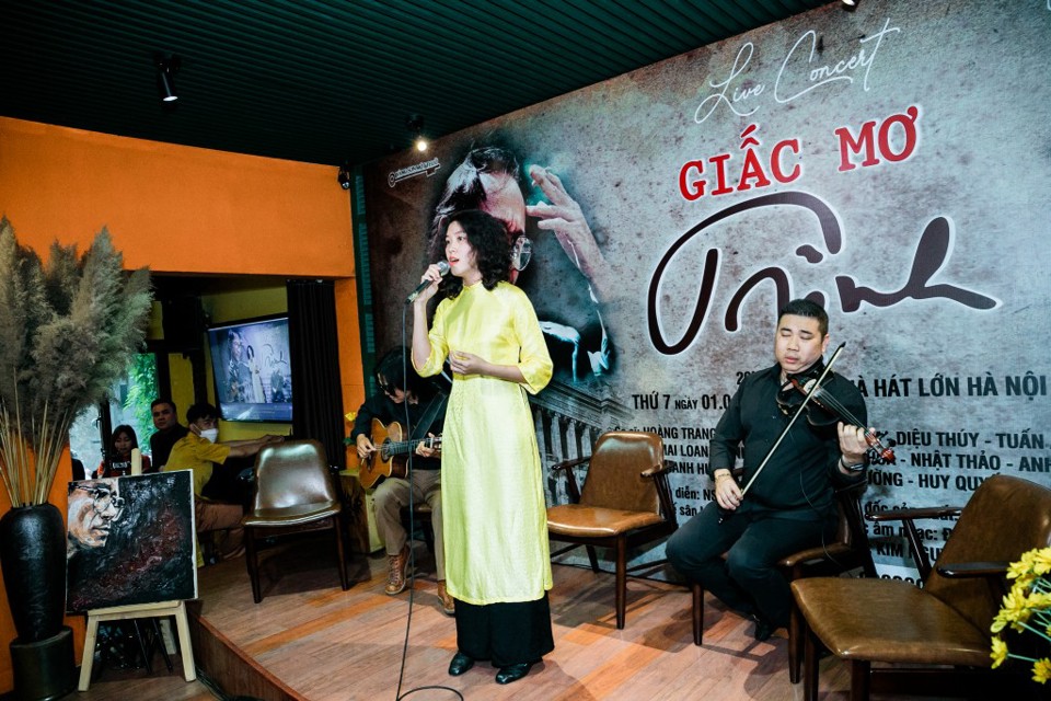 Ho&agrave;ng Trang sẽ tham gia v&agrave;o đ&ecirc;m nhạc "Giấc mơ Trịnh" tại Nh&agrave; h&aacute;t Lớn H&agrave; Nội.