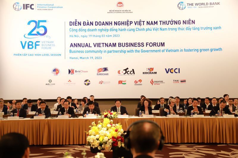 Thủ tướng Phạm Minh Ch&iacute;nh dự v&agrave; ph&aacute;t biểu tại Diễn đ&agrave;n VBF 2023. Ảnh VGP