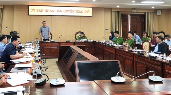 Ph&oacute; Chủ tịch UBND huyện Ho&agrave;i Đức Nguyễn Trung Thuận giao nhiệm vụ cho c&aacute;c đơn vị, địa phương&nbsp; trong lĩnh vực PCCC