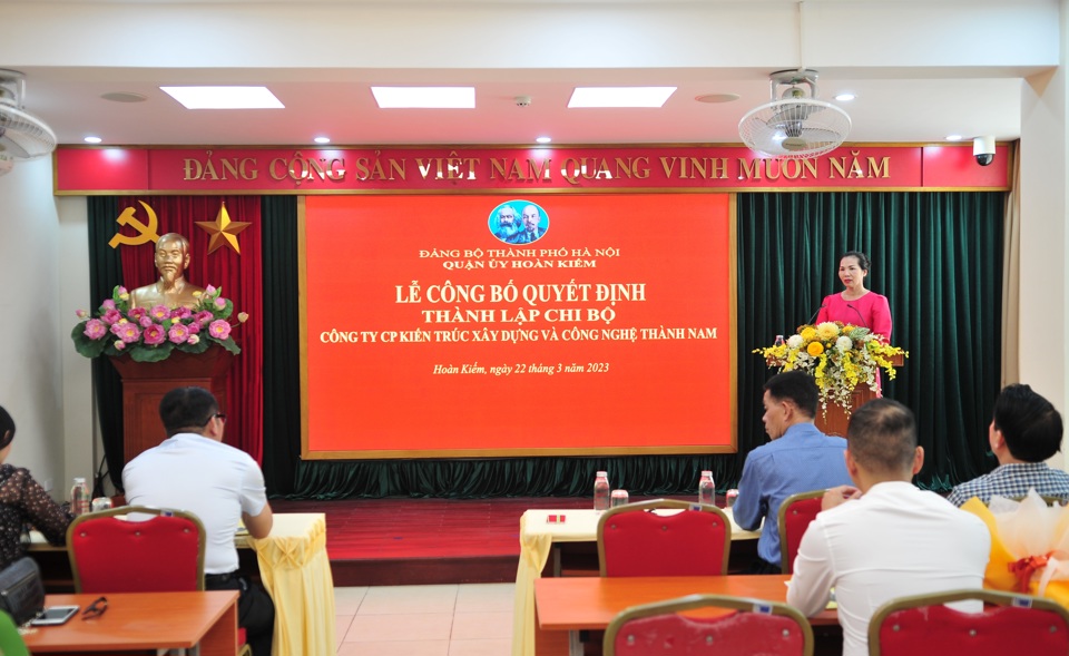 Quang cảnh lễ c&ocirc;ng bố