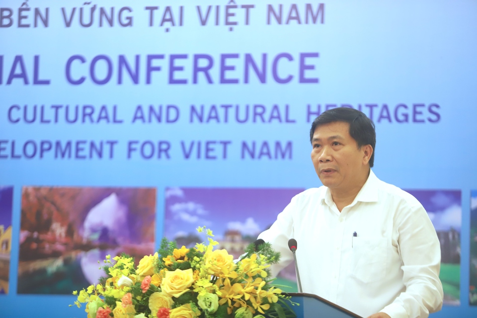 Chủ tịch UBND TP Hội An (Quảng Nam) Nguyễn Văn Sơn ph&aacute;t biểu tại Hội thảo. Ảnh: Lại Tấn