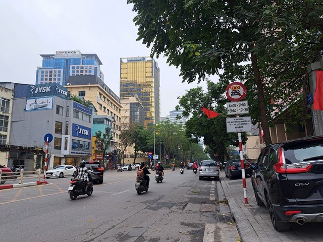 Hà Nội điều chỉnh luồng giao thông trên trục đường Chu Văn An - Vạn Phúc - Ảnh 1