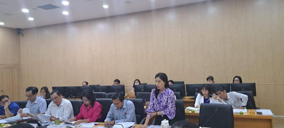 Đại biểu Nguyễn Thị Nga đề nghị th&ecirc;m đối tượng con c&ocirc;ng nh&acirc;n học ở cơ sở GDMNĐL nằm ngo&agrave;i KCX&amp;KCN tại TP được thụ hưởng Nghị quyết 27.