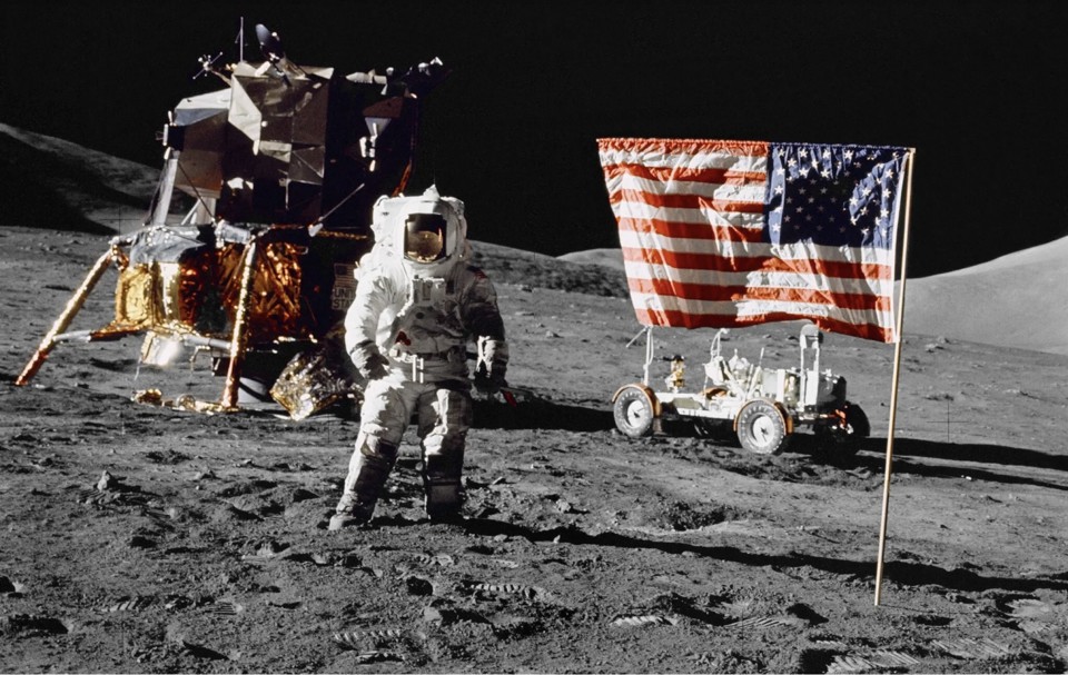 Phi h&agrave;nh gia của Apollo 17 đặt ch&acirc;n lần cuối năm 1972. Ảnh: NASA