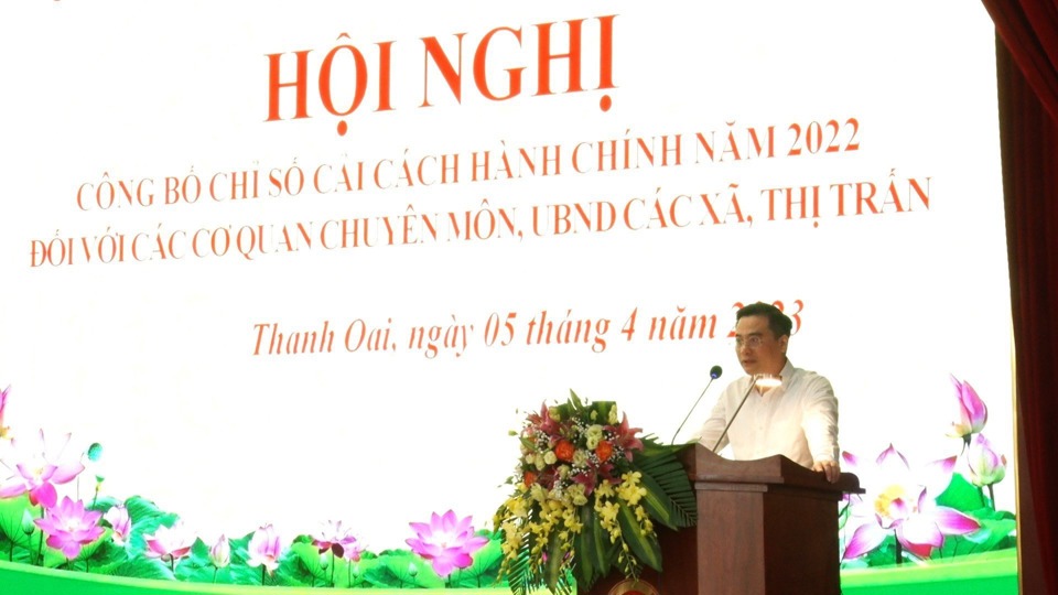 Chủ tịch UBND huyện Thanh Oai B&ugrave;i Văn S&aacute;ng ph&aacute;t biểu chỉ đạo tại hội nghị.&nbsp;