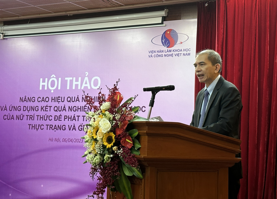 PGS. TS. Trần Tuấn Anh, Ph&oacute; Chủ tịch Viện H&agrave;n l&acirc;m Khoa học v&agrave; C&ocirc;ng nghệ Việt Nam ph&aacute;t biểu khai mạc.&nbsp;