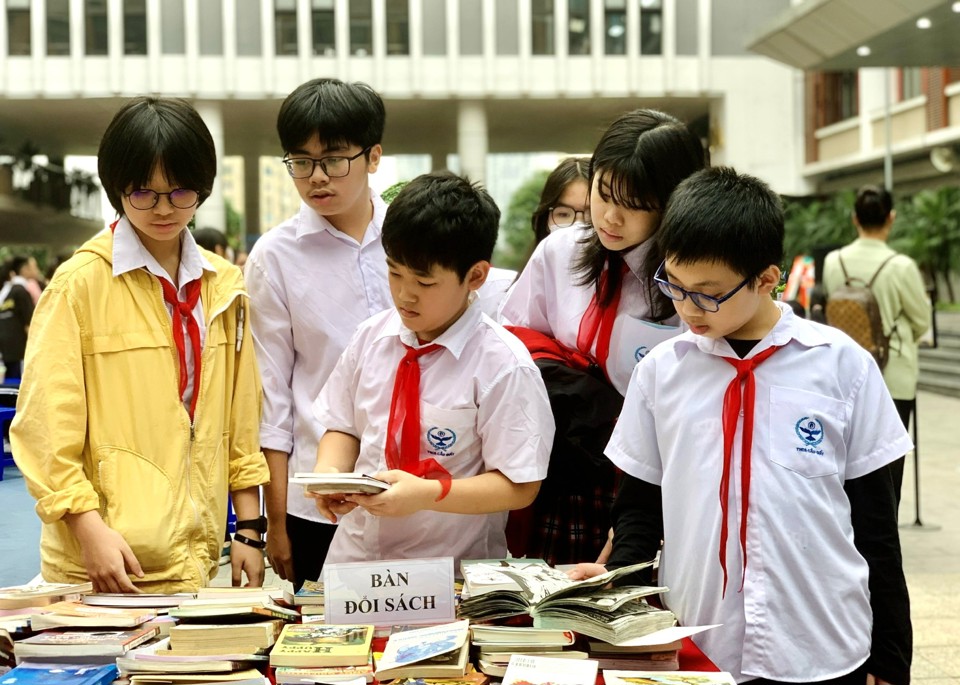 Học sinh Trường THCS Cầu Giấy hào hứng với Ngày hội đọc sách 2023