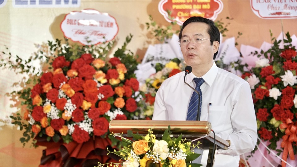 Ph&oacute; Chủ tịch UBND Nam Từ Li&ecirc;m Trần Thanh Long ph&aacute;t biểu tại buổi lễ.