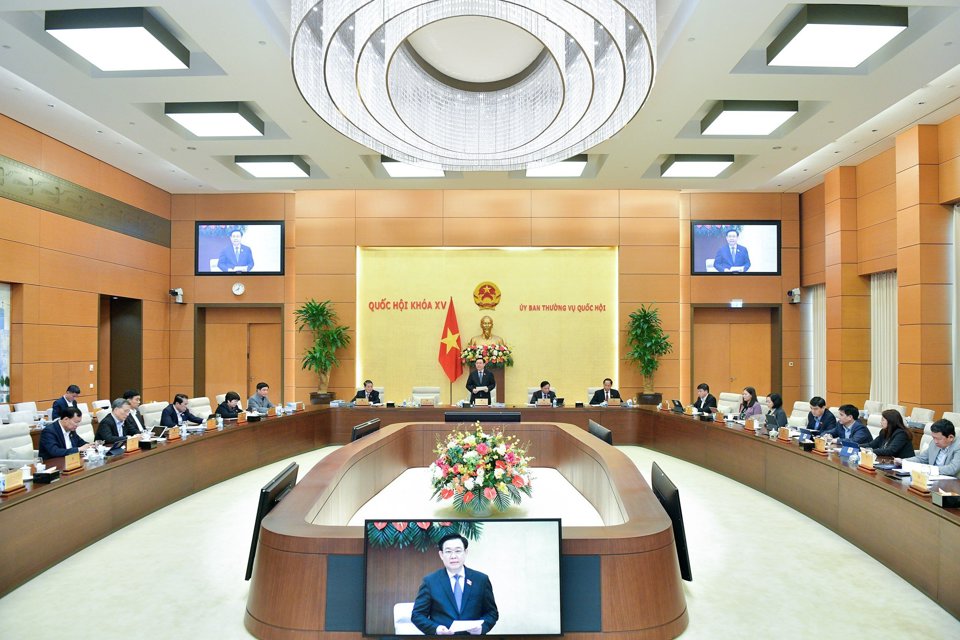 Một phi&ecirc;n họp của Ủy ban Thường vụ Quốc h&ocirc;i. Ảnh: Quochoi.vn