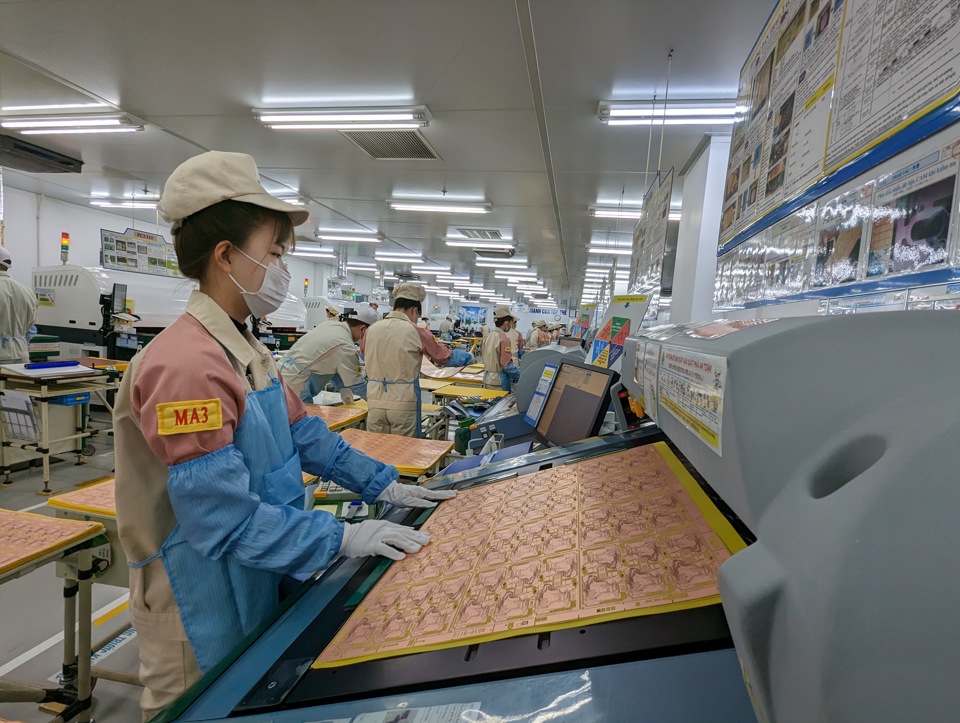 Meiko Electronics Vietnam Co., Ltd.、Thach That Industrial Park、ハノイでの部品製造。 写真：ハイ・リン