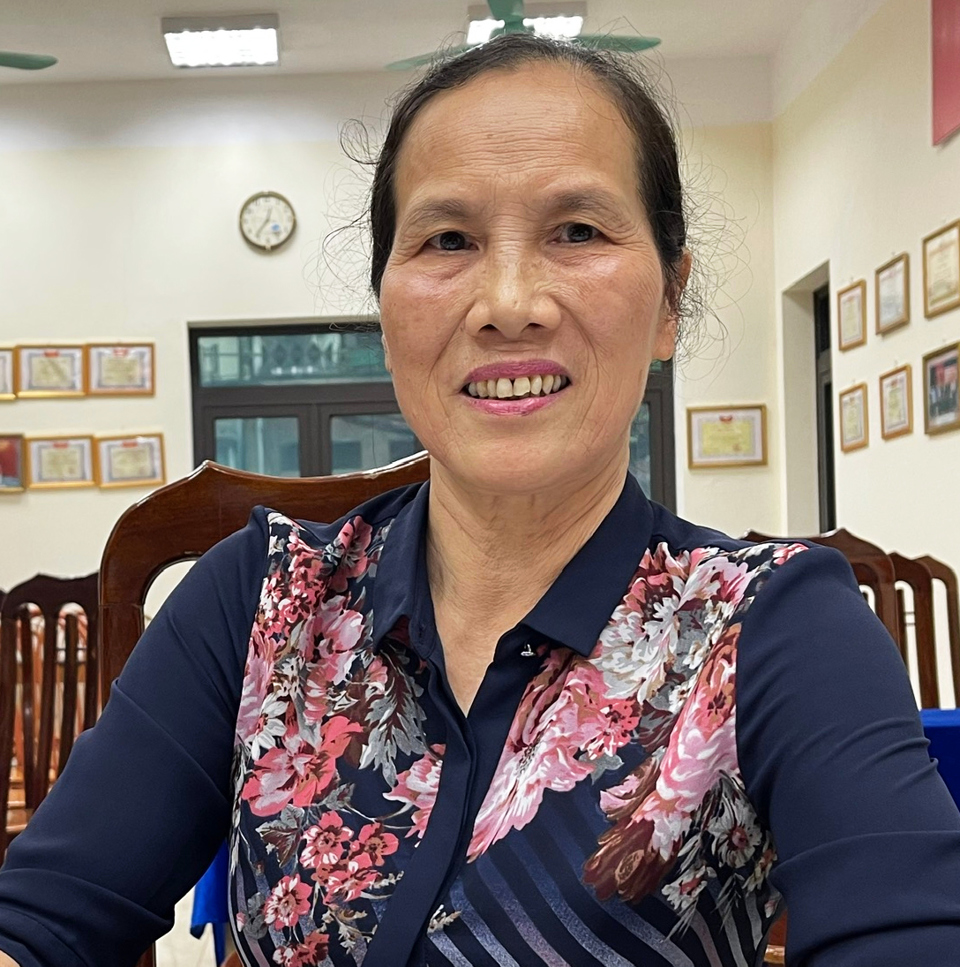 bà Trương Thị Thoa được người dân tín nhiệm bầu vào Phó Trưởng ban Công tác Mặt trận, nay kiêm thêm Bí thư Chi bộ, Tổ trưởng Tổ dân phố 11, phường Nguyễn Trãi, quận HàĐông.