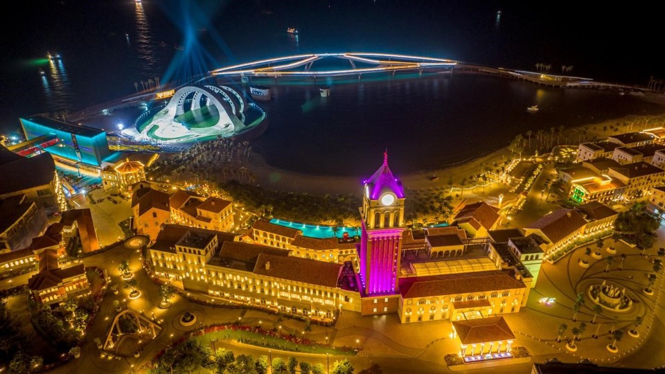 Đà Nẵng, Phú Quốc, Tây Ninh, Thanh Hóa có những điểm đến tuyệt đẹp về đêm - Ảnh 2