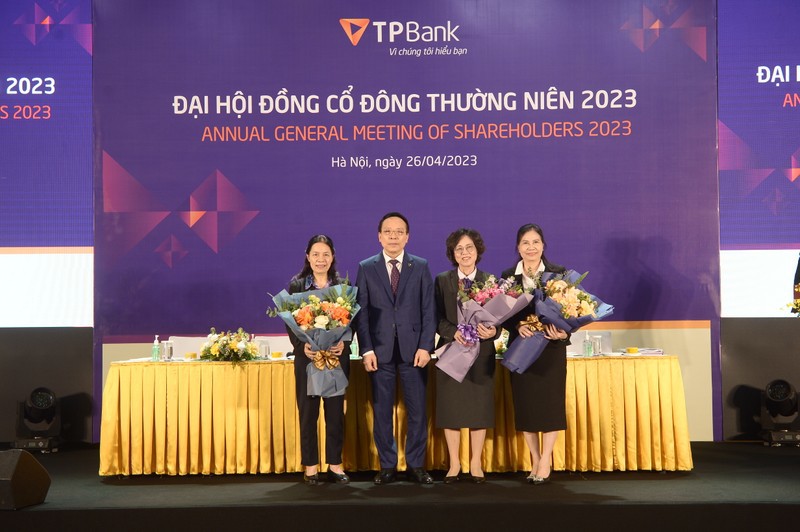 ĐHCĐ TPBank: Đặt kế hoạch kinh doanh mục tiêu 8.700 tỷ trong năm 2023 - Ảnh 7