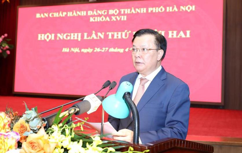 B&iacute; thư Th&agrave;nh uỷ Đinh Tiến Dũng ph&aacute;t biểu kết luận hội nghị.